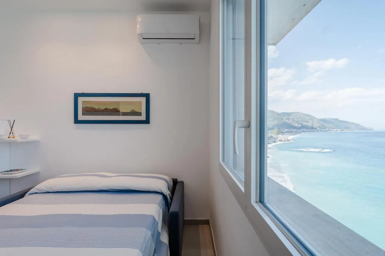 Daire Taormina Seaview Studio A Few Steps From The Beach